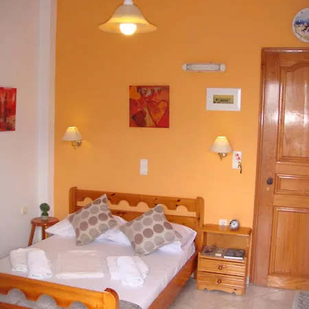 Boussetil Capanmat 3* Tínos