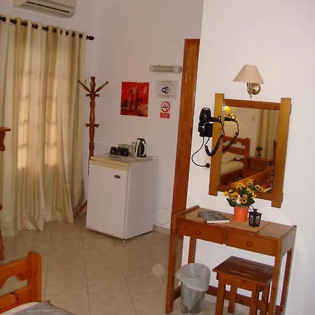 Boussetil Capanmat Lejlighedshotel Tínos