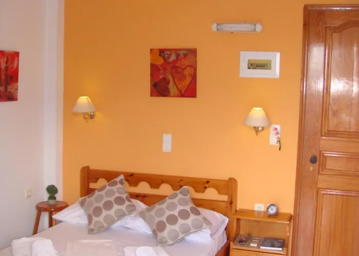 Boussetil Capanmat 3* Tínos