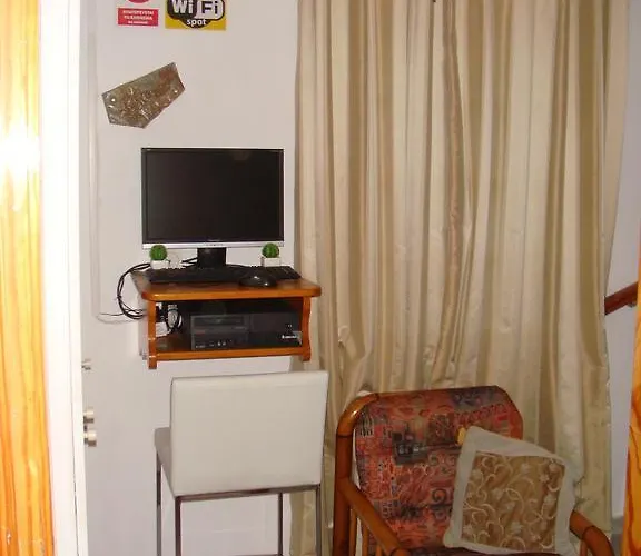 Boussetil Capanmat Aparthotel 3*