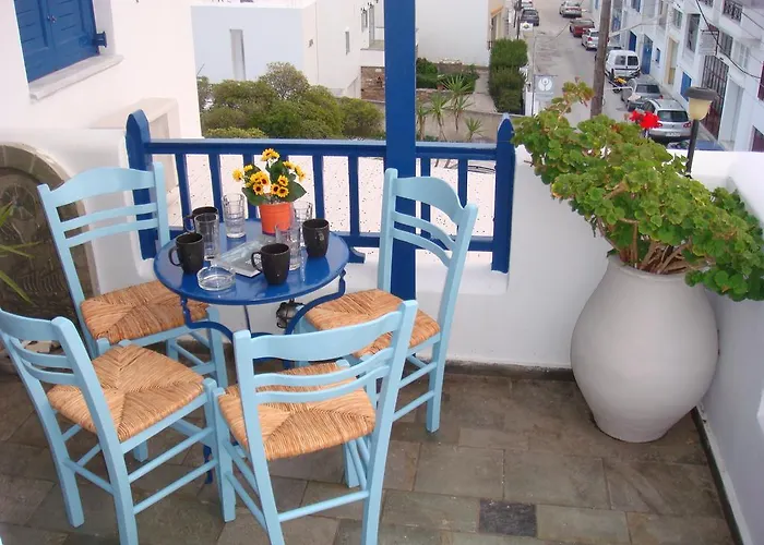 Boussetil Capanmat Aparthotel Tínos