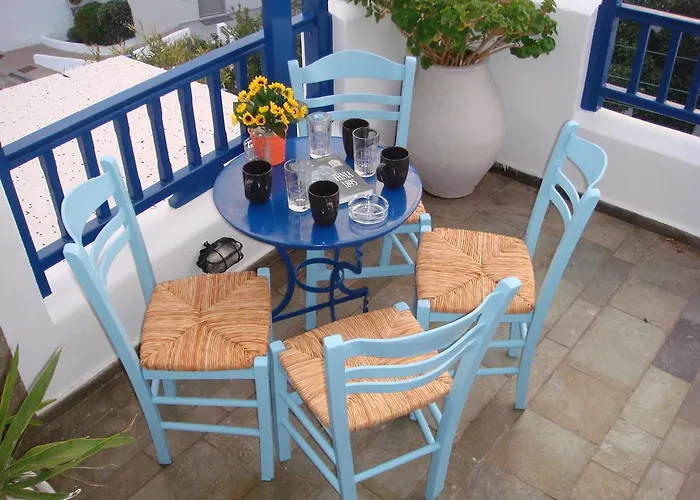 Boussetil Capanmat Tínos