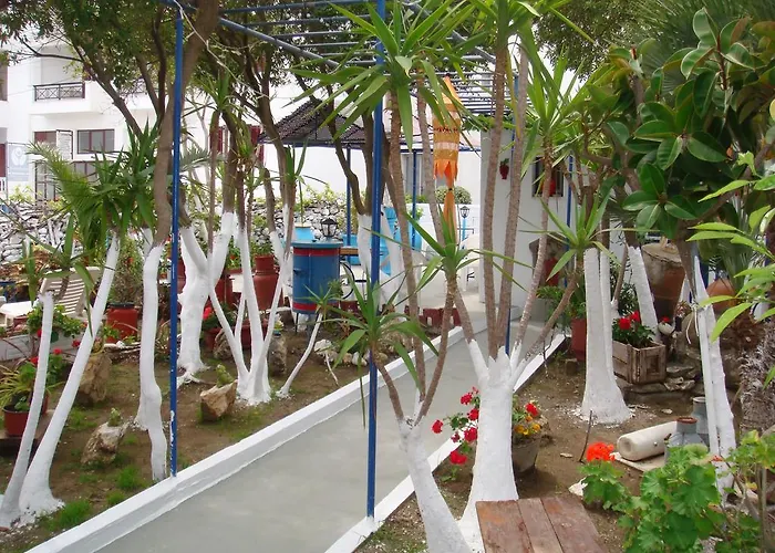 Boussetil Capanmat מלון דירות 3*