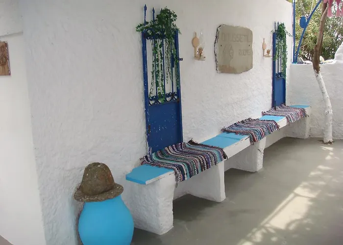 Boussetil Capanmat Aparthotel Tínos