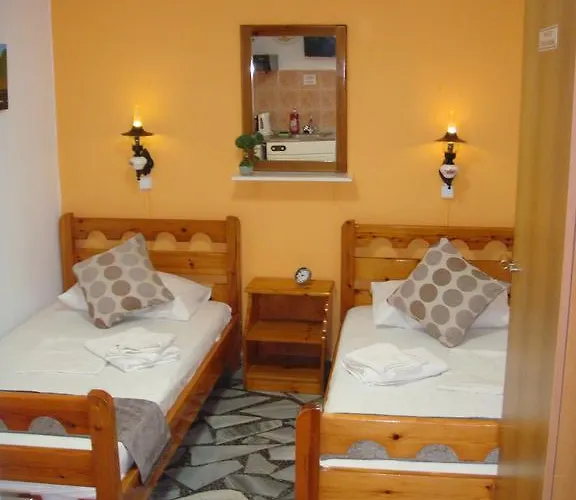 Boussetil Capanmat Aparthotel