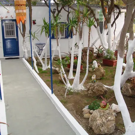 Boussetil Capanmat Aparthotel Tinos
