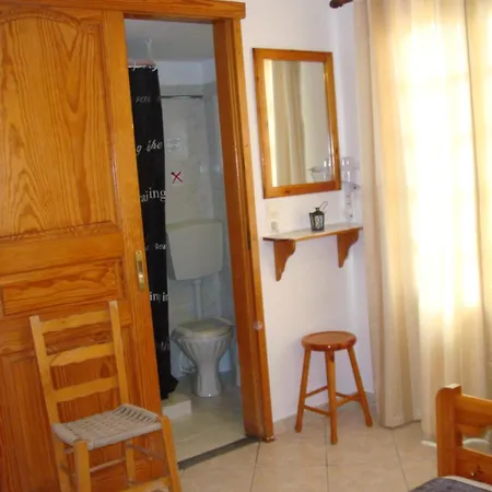 Boussetil Capanmat Aparthotel Tinos