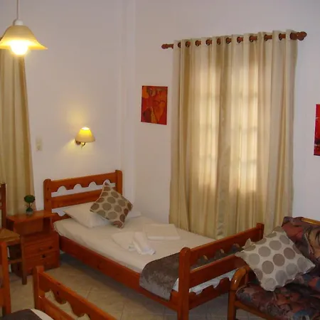 Boussetil Capanmat Tínos