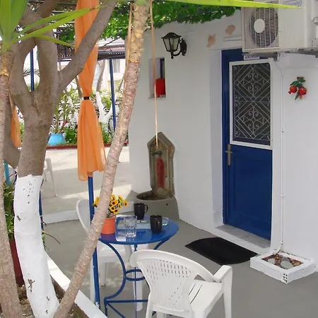 Boussetil Capanmat Aparthotel Tinos