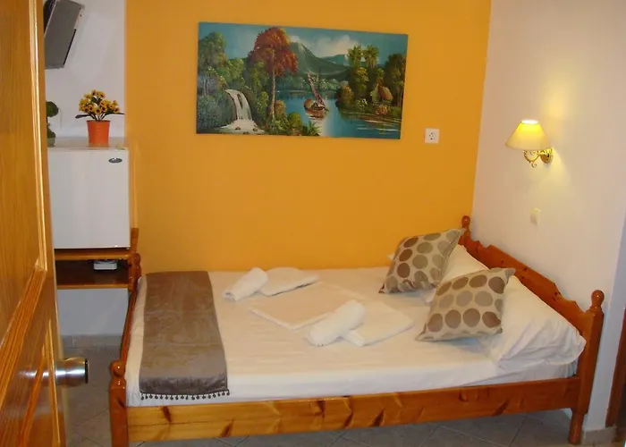 Boussetil Capanmat Hotel apartamentowy