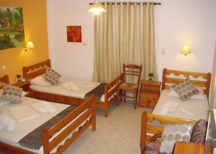 Boussetil Capanmat Wyspa Tinos